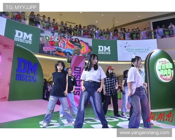 深圳街舞队荣登全国街舞状态排行榜第三名引发热议 深圳街舞队荣登全国街舞状态排行榜第三名引发热议