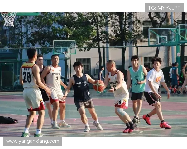 西安篮球队的蜕变与成长：一段不平凡的篮球纪实之旅