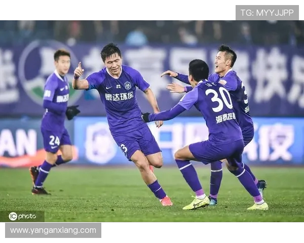 泰达与大连精彩对决回放全程回顾与赛后分析