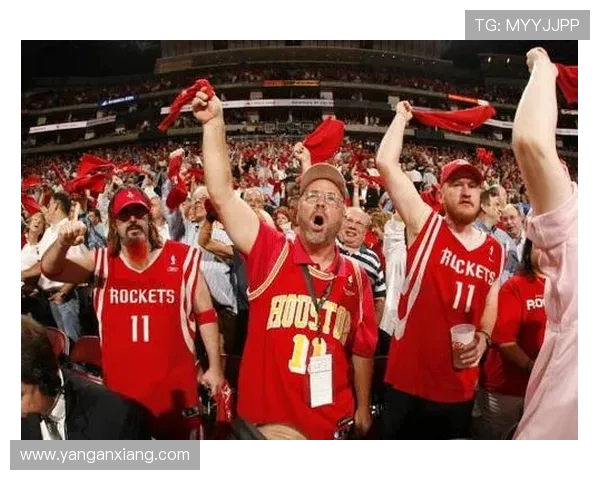 火箭与勇士激战正酣2月24日精彩对决引发球迷热议