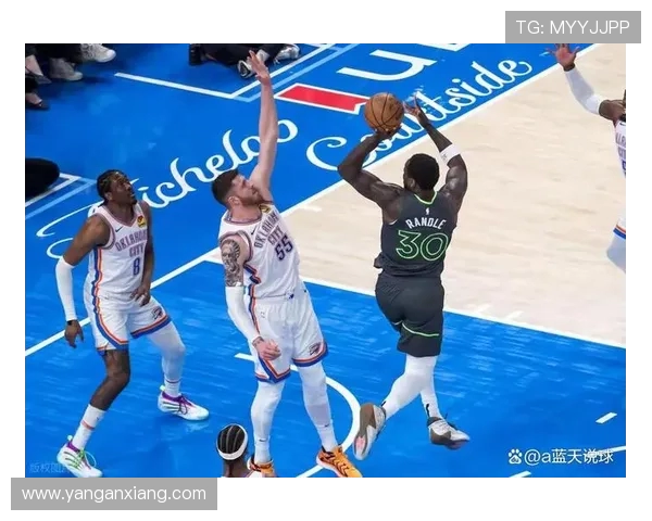 猛龙与森林狼激战正酣央视直播精彩对决引发球迷热议