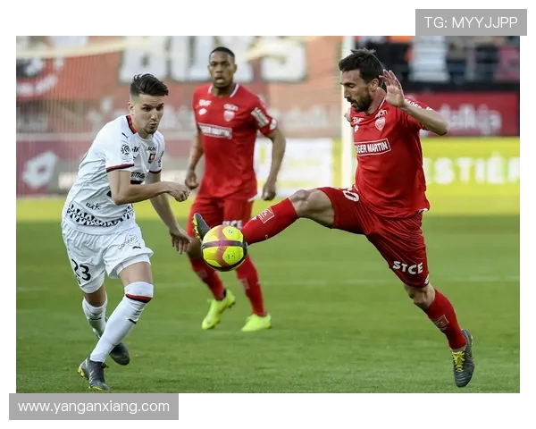 第戎与奈梅斯比赛前瞻分析及双方近期状态对比探讨 第戎与奈梅斯比赛前瞻分析及双方近期状态对比探讨