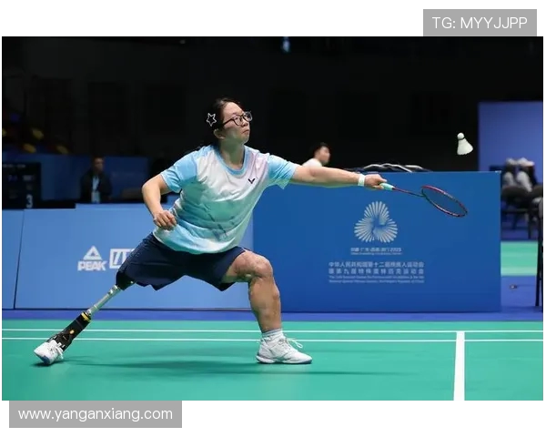 聚焦羽毛球竞技重庆羽毛球队分享比赛经验与成长故事