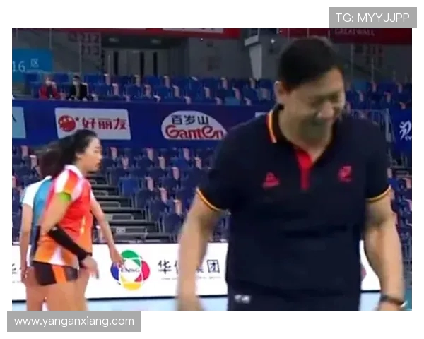 王强回顾排球生涯的辉煌与挑战分享个人成长与团队精神的故事